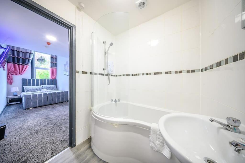 -F5Gh- For Relaxed & Cosy Stay, Free Parking, Wifi Leeds (West Yorkshire) Exterior foto